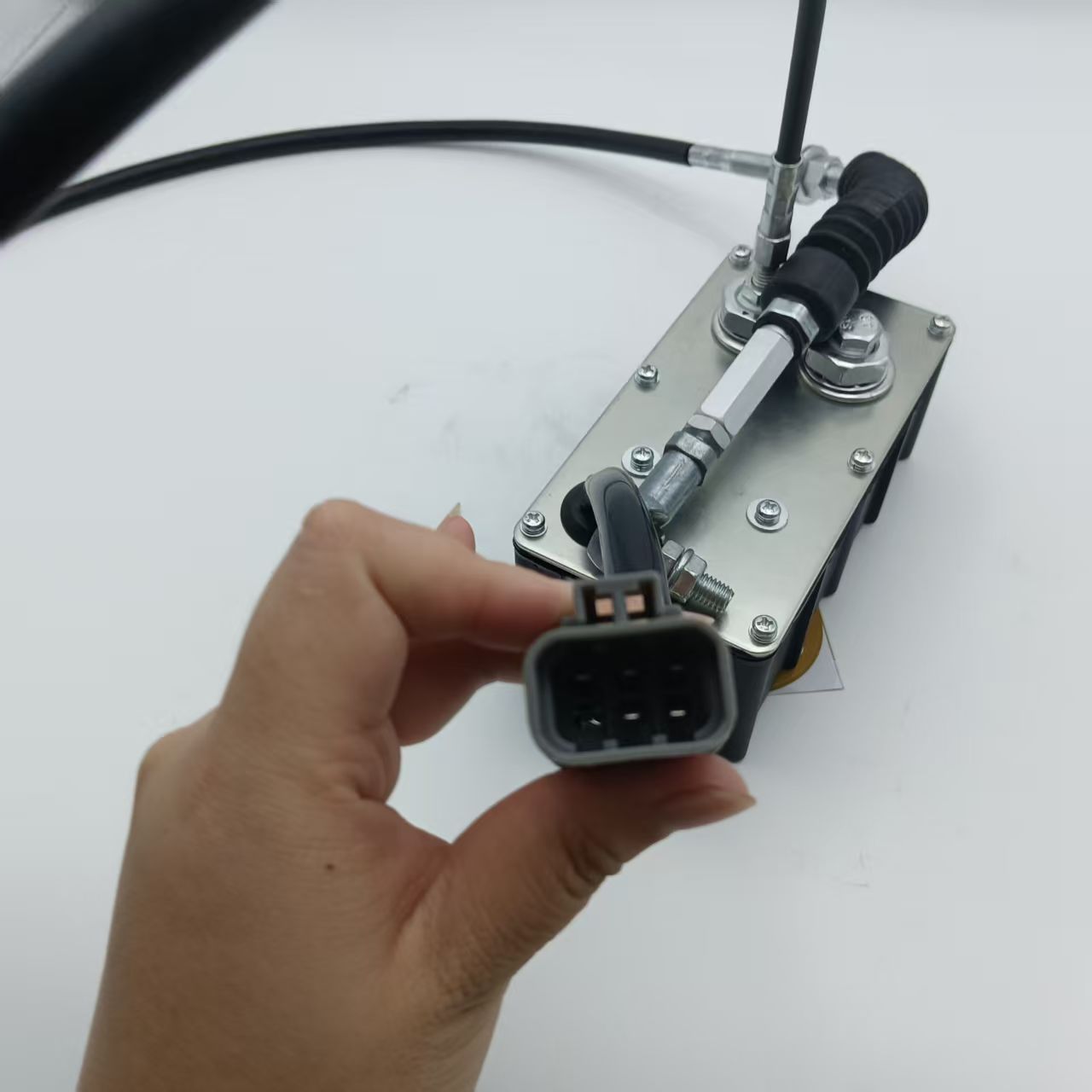 Excavator Parts DX225 DX225LCA-7M Accelerator Motor 2523-0006 523-00006 DH220-5 DH225-7 Throttle Motor 300513-00006 523-00006