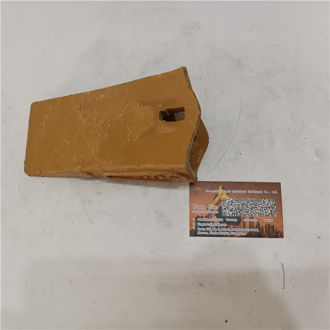 Construction Machinery Parts Ex70 Ex100 Excavator Bucket Teeth 30s Tooth for 18s 22s 25s 35s 40s Excavator Bucket