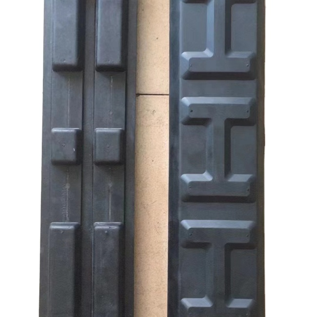 Construction Machinery Parts Excavator Track Shoe Assembly Track Group Pc200 Pc300 E320 E330 Track Chain with Shoe