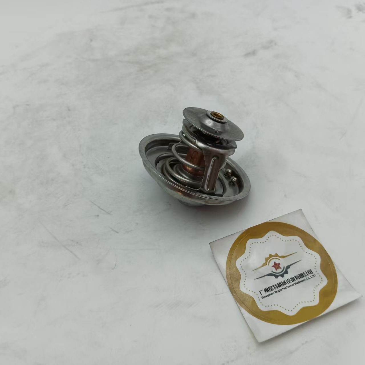Excavator Parts 2485C027 2485C034 163-1437 216-9737 1631437 2169737 Thermostat 1006 1106 Engine Temperature Control