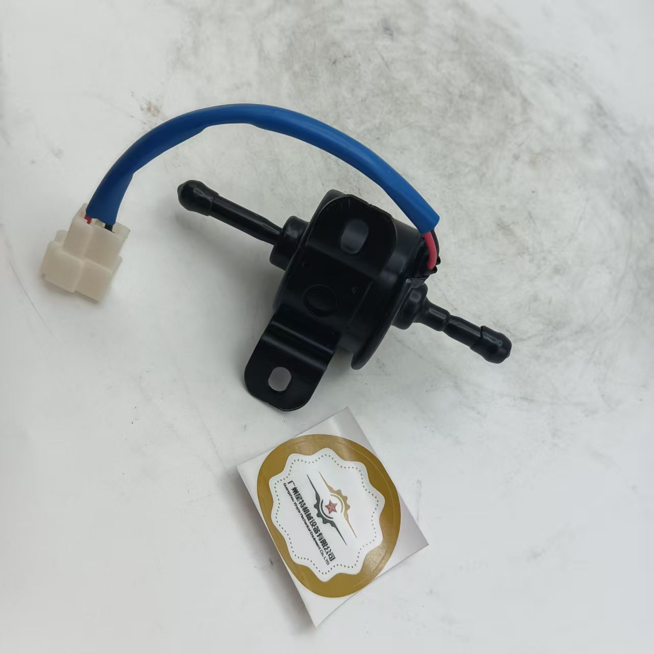 Excavator Parts E305.5GC E308 E303C E305.5E E307E2 E308E2 Excavator Engine 12 Volt Electric Fuel Pump 3704008 370-4008